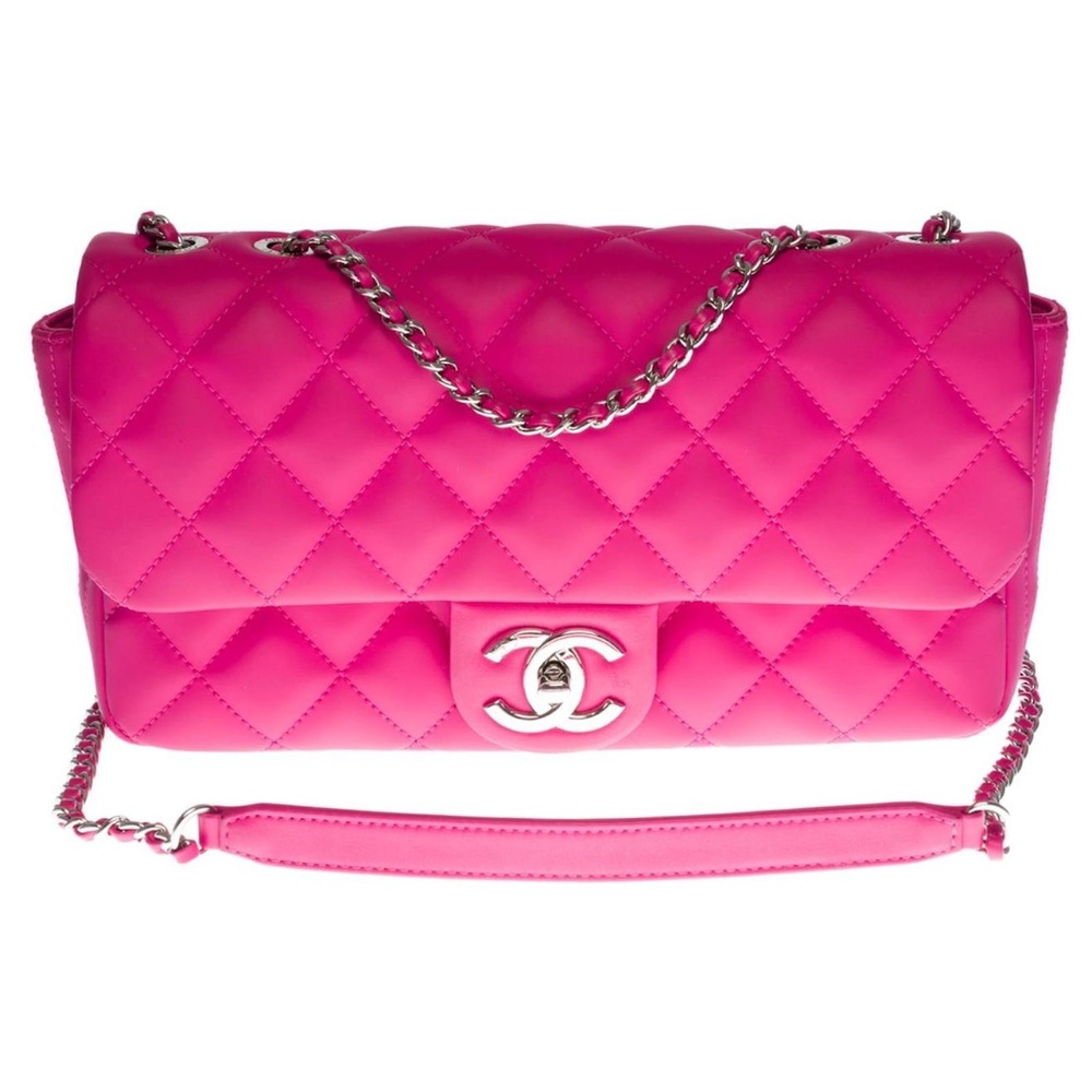 Chanel Rubber Quilted Lambskin Medium Coco Rain Flap in Pink. 💖 Card & COA- Full